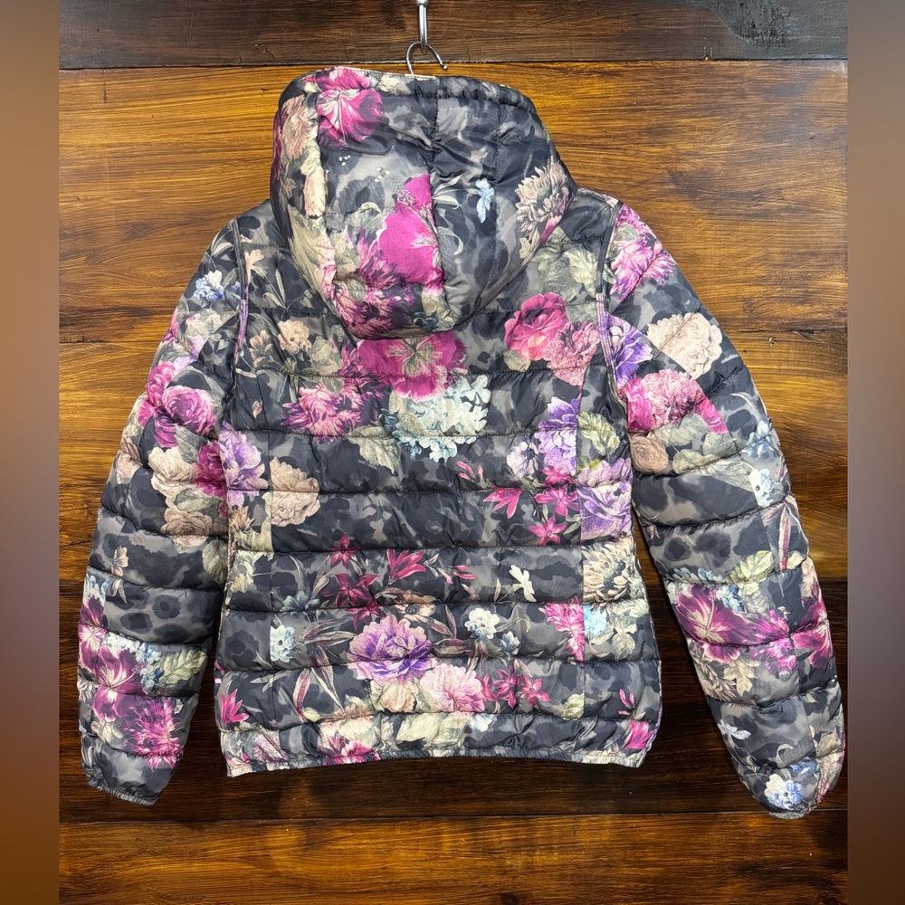 NWT Deha Reversible Black/Multicolor Floral Puffer Jacket w/ removable hood - Picture 5 of 8